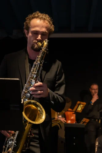 Observant - Bigband On The Move | Bach Meets Jazz