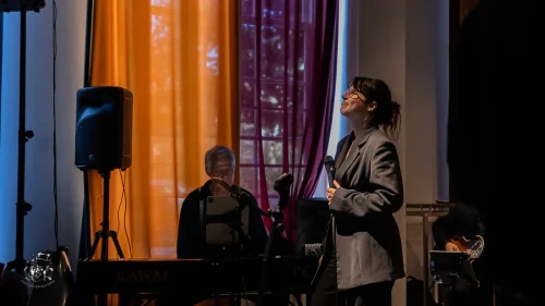 Observant - Big band On The Move met jazz-zangeres Anna Serierse